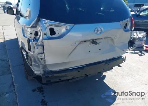 2012 Toyota Sienna Le V6 8 Passenger from USA, damaged, VIN 5TDKK3DC7CS204594